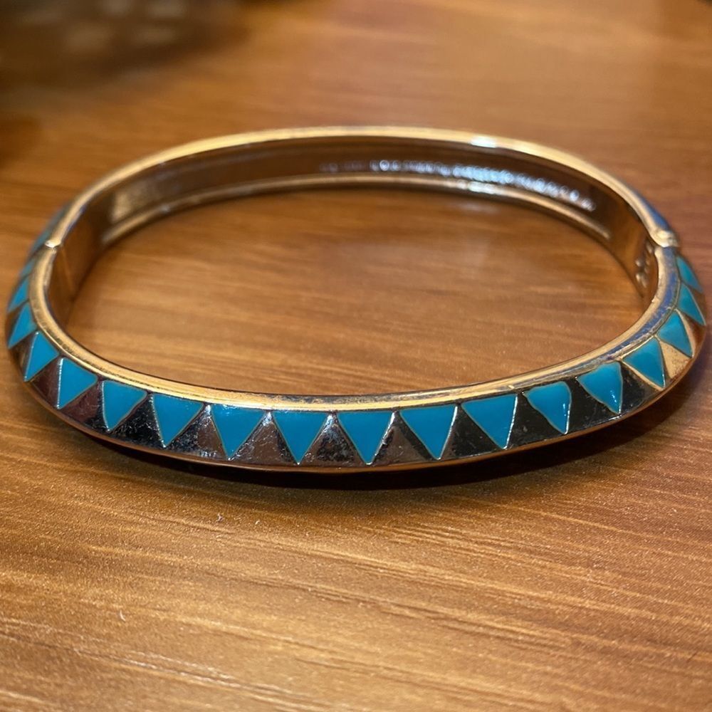 Turquoise & Gold Tone Hinged Bangle Bracelet